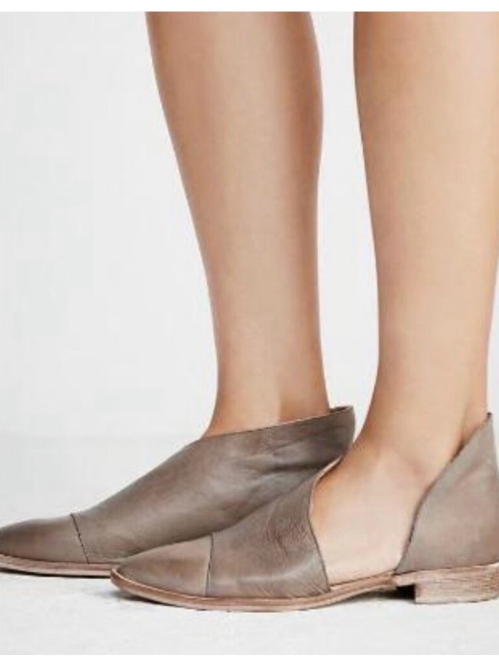 Free People royale flat Taupe Leather Cutout Slip-Ons size 41 / 10